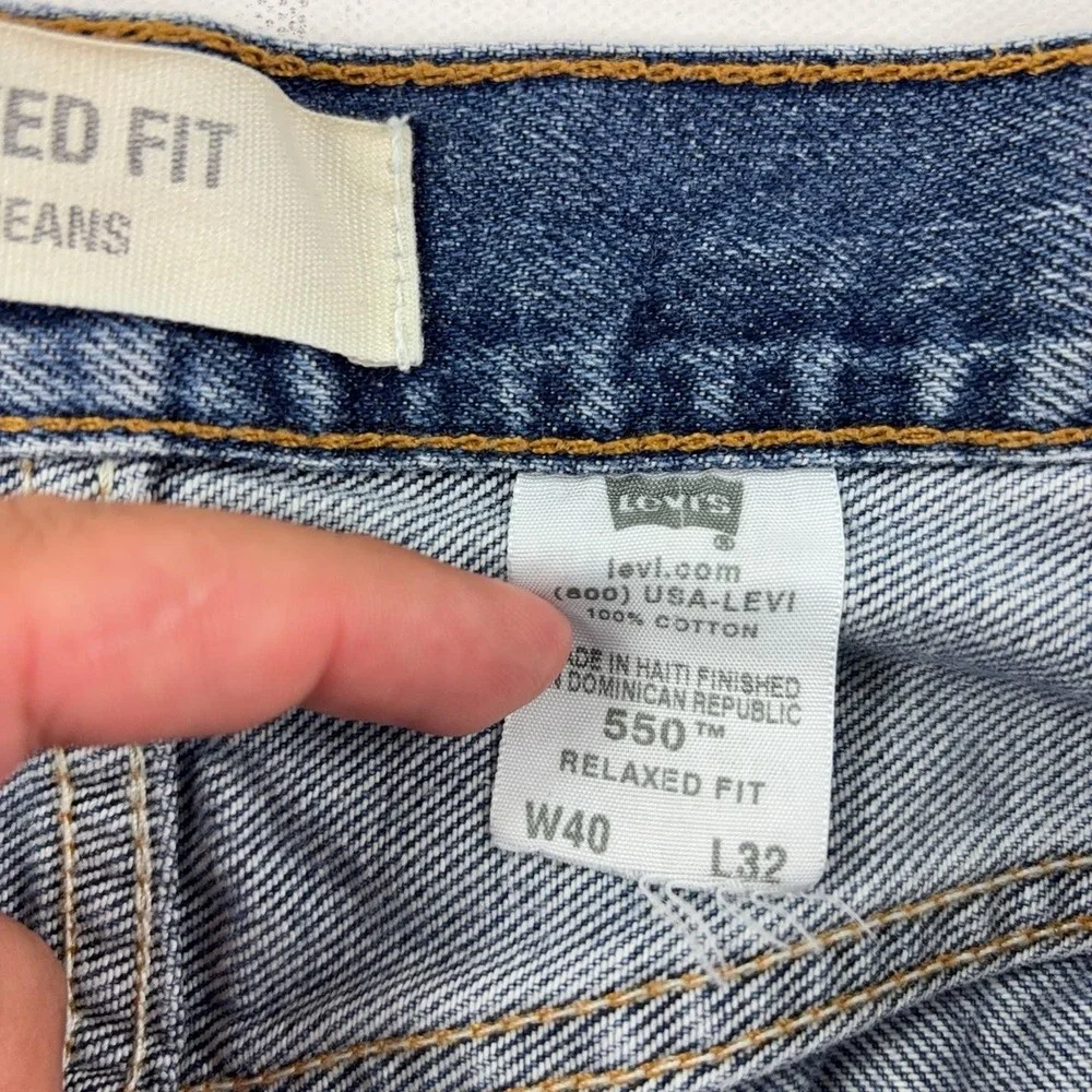 Vintage Levis 550 Jeans Mens 40x30 Blue Medium Wash Relaxed Tapered 2004